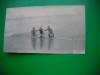 HOPCT 349 J FEMEI IN COSTUME DE BAIEI PE MALUL MARII - FOTOGRAFIE VECHE TIP CP, Portrete