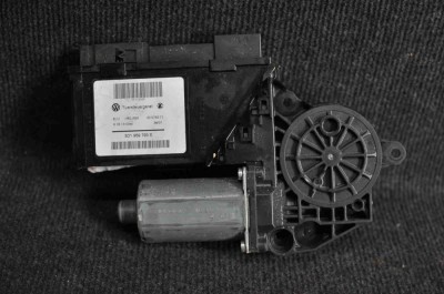 Motor macara geam ușă st&amp;acirc;nga față VW TOUAREG 7LA, 7L6, 7L7 2006 OEM: 3D1959793E 1503483 foto
