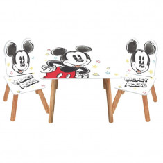 Set masuta si 2 scaunele Mickey