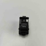 Buton geam ușă dreapta spate TOYOTA PRIUS PLUS _W4_ 2019 OEM: 84810-33120 | 30557826