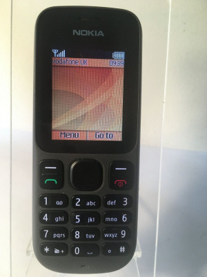 Telefon Nokia 100 folosit pentru piese ecran carcasa foto