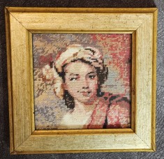 Goblen vechi, portret de femeie &ndash; ramă lemn, decor vintage