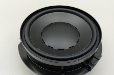 Difuzor ușă dreapta față VW GOLF VII 5G1, BQ1, BE1, BE2 2018 OEM: 1K8035453 30801667 foto