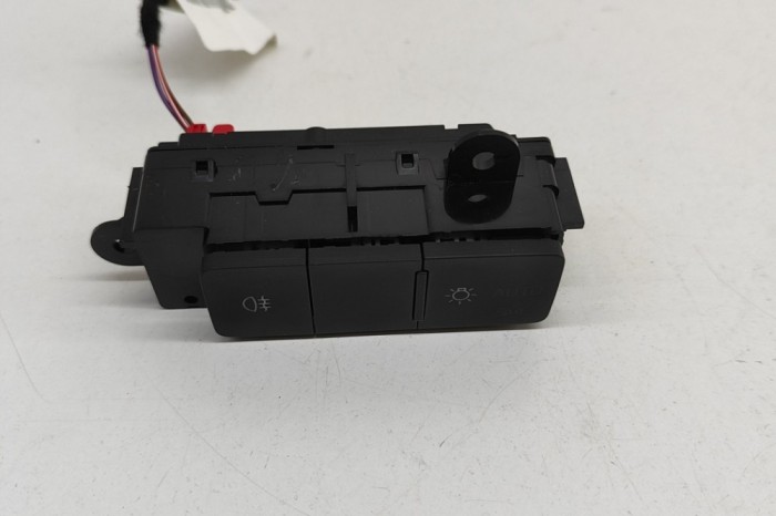 Modul de control comutator faruri SKODA OCTAVIA IV Combi NX5 2024 OEM: 5E8941501 28231289