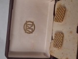 Butoni barbatesti Aurii vintage.butoni camasa barbatesti Aurii cu etui.butoni originali aurii cu stanta