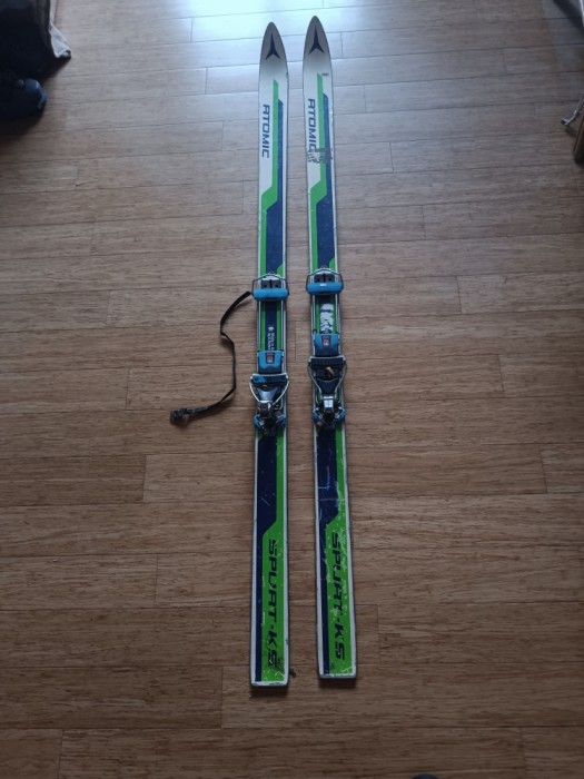 Schiuri de tura Atomic