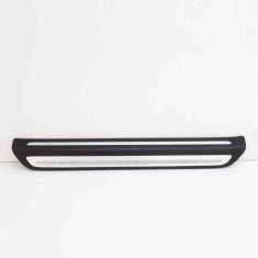 Ornament prag dreapta față AUDI Q3 8U 2012 OEM: 8U0853374,8U0853374A