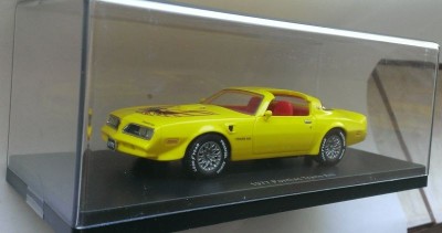 Macheta Pontiac TransAm Firebird 1977 - AutoWorld (ERTL) 1/43 foto