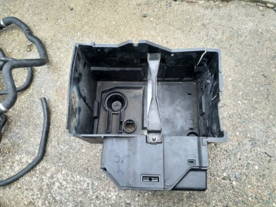 Suport baterie benzina FORD FOCUS 2005-2011 foto