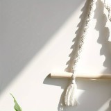 Suport hartie igienica realizat din lemn si macrame