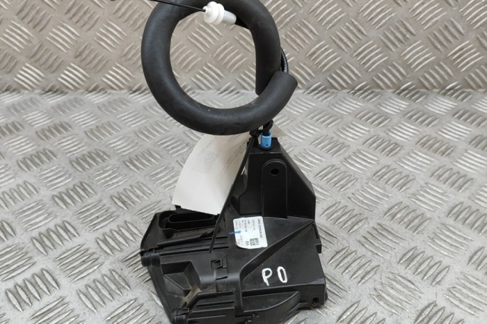 &Icirc;ncuietoare ușă dreapta față LAND ROVER RANGE ROVER VELAR L560 2018 OEM: J8A2-203A28-AD 27528741
