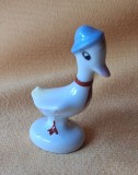 Pasare - ratusca Donald in miniatura - produs vechi romanesc, anii 1970, era socialista, bibelou vechi, ceramica portelan, piesa superba