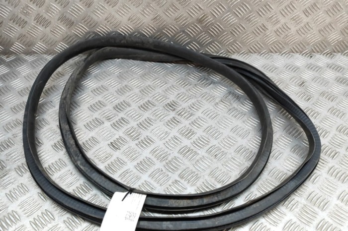 Garnitura ușă dreapta spate TESLA MODEL Y 2021 OEM: 1497676-00-D | 22912628
