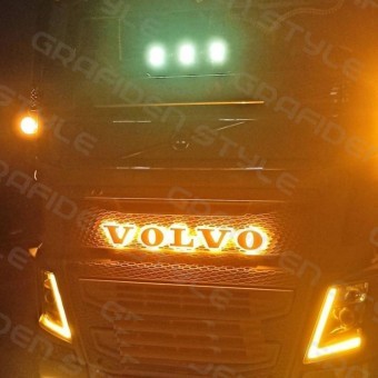 Sigla capota cromata VOLVO iluminata LED GALBENA foto