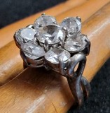 Inel vintage din argint sterling . 925 cu 7 pietre Rhinestone montate in floare marime 55 greutate 14,82 grame, 46 - 56