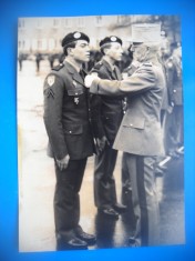 HOPCT 401 Y MILITARI DECORATI DE OFITERI -FOTOGRAFIE VECHE D= 175/125 MM