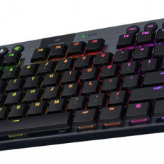 Logitech G915 LIGHTSPEED TKL Tastatura de gaming mecanica fara fir Tenkeyless, Switch-uri mecanice clicky GL, LIGHTSYNC RGB, Design ultra-subtire, Aut