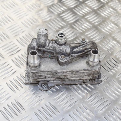 Răcitor de ulei MERCEDES-BENZ C W205 2016 OEM: A099500250082337656 | 3832295 foto