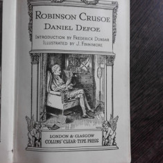 ROBINSON CRUSOE - DANIEL DEFOE (CARTE IN LIMBA ENGLEZA)