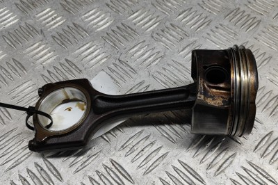 Piston CITRO&amp;Euml;N DS5 2014 OEM: 1648526580,1613665180 28192953 foto