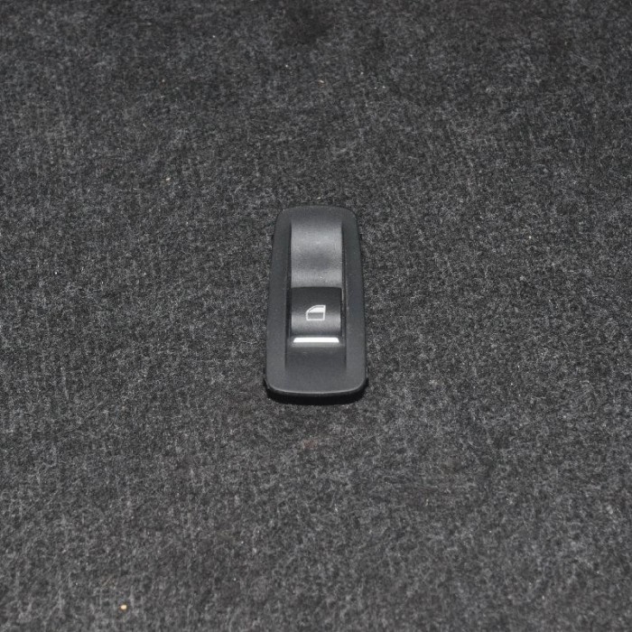 Buton geam ușă st&acirc;nga față BMW 6 Coupe F13 2014 OEM: 9241949 2244420