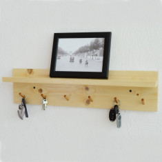Cuier/Raft de perete din lemn foto