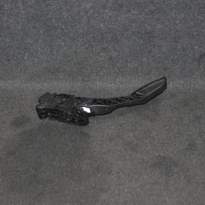 Pedala de accelerație VW GOLF VII 5G1, BQ1, BE1, BE2 2013 OEM: 5Q2723503D 2238350 foto