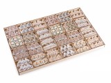 Cumpara ieftin Set 288 ornamente brad Craciun lemn multicolor 3,2 x 3.2 H