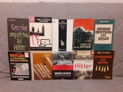 HITLER CARTI DESPRE foto