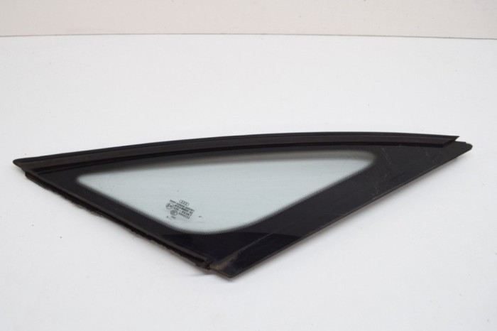 Geam lateral dreapta spate AUDI A8 D3 4E2, 4E8 2007 OEM: 43R-00367 14733775