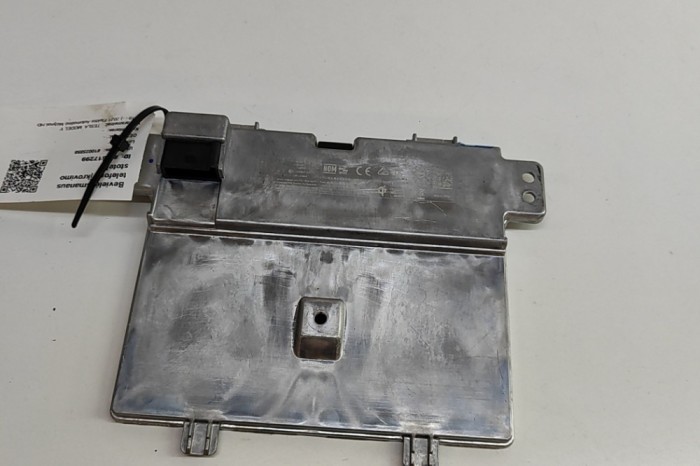 Stație de &icirc;ncărcare wireless TESLA MODEL Y 2021 OEM: 1755100-00-D 30617299