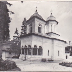 bnk cp Sinaia - Biserica veche a manastirii - uzata