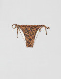 Slipi de baie cu imprimeu Animal Print Pull&amp;Bear, Multicolor, XL