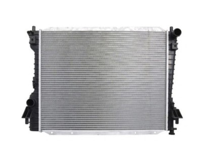 Radiator racire Ford Mustang (S-197), 06.2004-2014, motor 3.7 V6, 224 kw; 4.0 V6, 157 kw, benzina, cutie manuala/automata, cu/fara AC, 613x493x25 mm, foto