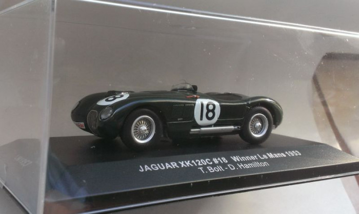 Macheta Jaguar XK120C castigator Le Mans 1953 - IXO 1/43