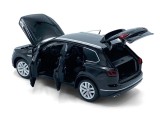 Macheta Volkswagen Touareg / lumina, sunet and coteste roti fata / black pearl Tayumo 1/32