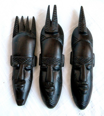 Capete africane Senegal (tip 3), set 3 sculpturi tribale din abanos, altorelief foto