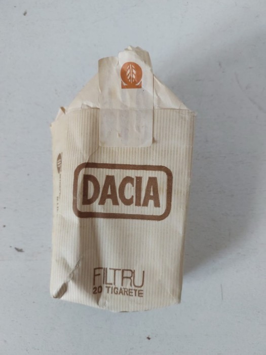 Ambalaj pachet tigari DACIA din 1975 (fara tigarete), vintage, colectie