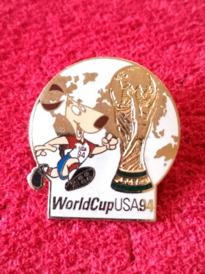 Insigna fotbal - Campionatul Mondial de Fotbal USA 1994 foto