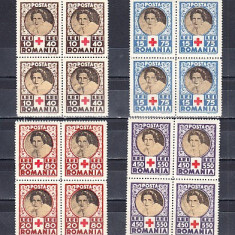 M1 TX7 9 - 1945 - Crucea rosie - perechi de cate patru timbre