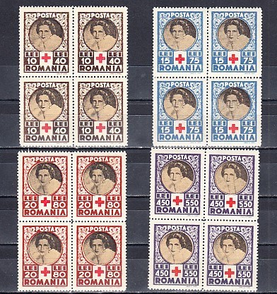M1 TX7 9 - 1945 - Crucea rosie - perechi de cate patru timbre