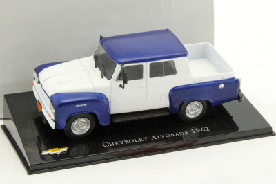 Macheta auto Chevrolet Alvorada pick-up 1962, 1:43 Ixo foto