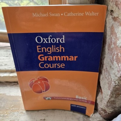 Oxford English grammar course basic - Michael Swan foto