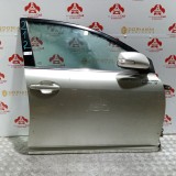 Cumpara ieftin Portiera usa dreapta fata Toyota Avensis SW 2008