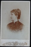 Fotografie tip CDV, Femeie cu coc, 1925