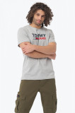 Cumpara ieftin Tricou barbati cu imprimeu cu logo Tommy Jeans din bumbac organic gri, Tommy Hilfiger