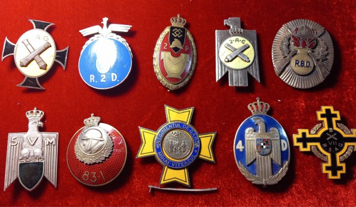 INSIGNE DE REGIMENT 7 ANI.