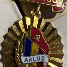 ARLUS 1944-1959/INSIGNA VECHE DE COLECTIE/33x20 mm.