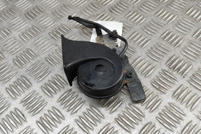 Claxon MAZDA CX-30 DM 2023 OEM: DFR5-66-78YD 31565837