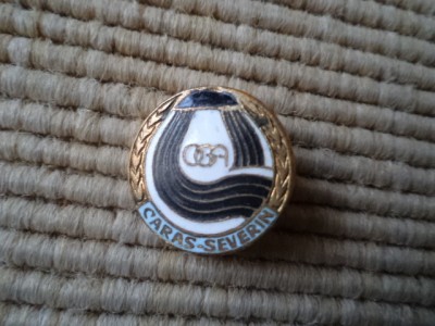 insigna O.G.A. Oficiul de Gospodarire a Apelor Caras Severin Banat Romania RSR foto
